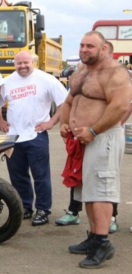 hunghairybear:  Dave Meer  Dave Meer is my favorite strong man,