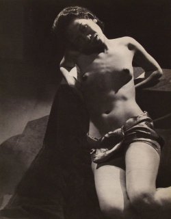 inneroptics:  Man Ray 