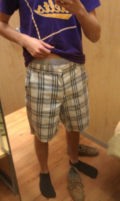 thelittlebro:  diapergoose:  So, following the gifs I made earlier, I went shopping. I bought new shorts. I had to try them on for size, so I took pics.    Sooooo hot!