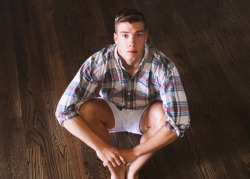 derekbinsack:  jetztmateo:  Derekbinsack  Who in the world is
