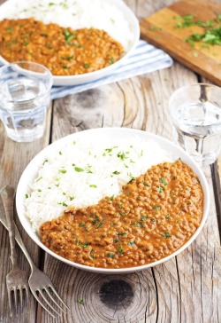 foodffs: (VEGAN) CREAMY CROCK POT COCONUT CURRY LENTILS Follow