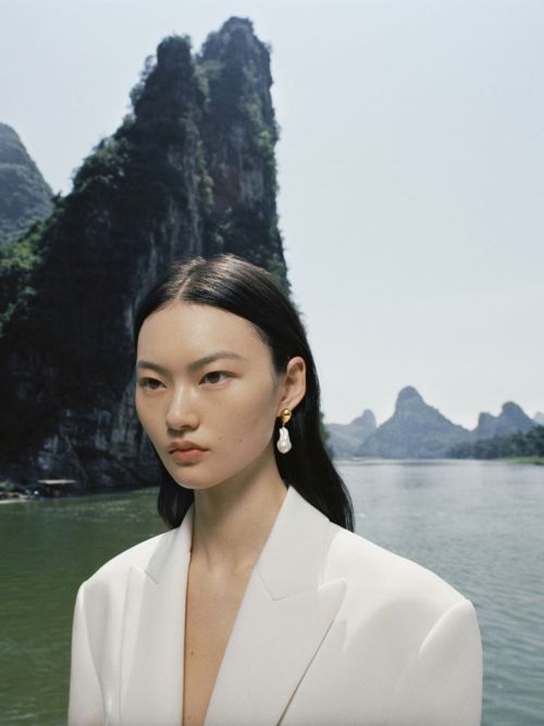 fashionfavdotcom:  He Cong for Edition Spring-Summer 2021 Ad