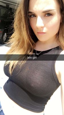 celebritiesuncensored:  JoJo Levesque braless from Snapchat,