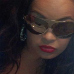 she got them stunna shades on 8)
