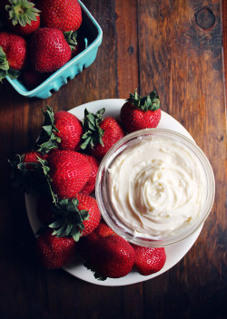 do-not-touch-my-food:  Creamy Fruit Dip  Fun fact: whenever I