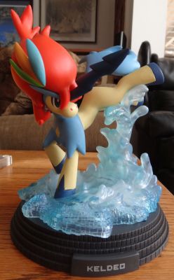 pacificpikachu:Gorgeous lottery Keldeo figure, about 6” tall.