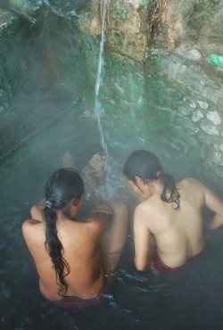 soakingspirit:  Hot soaks of the Himalaya: Nujiang.  Just another