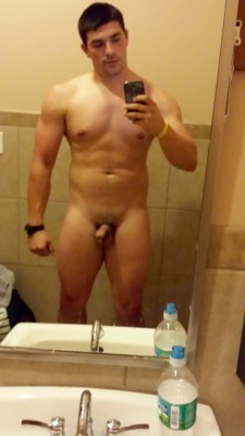 rugbyplayerandfan:  Rugby players, hairy chests, locker rooms