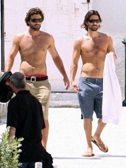 shirtlessmalecelebs:  Brody Jenner and Brandon Jenner