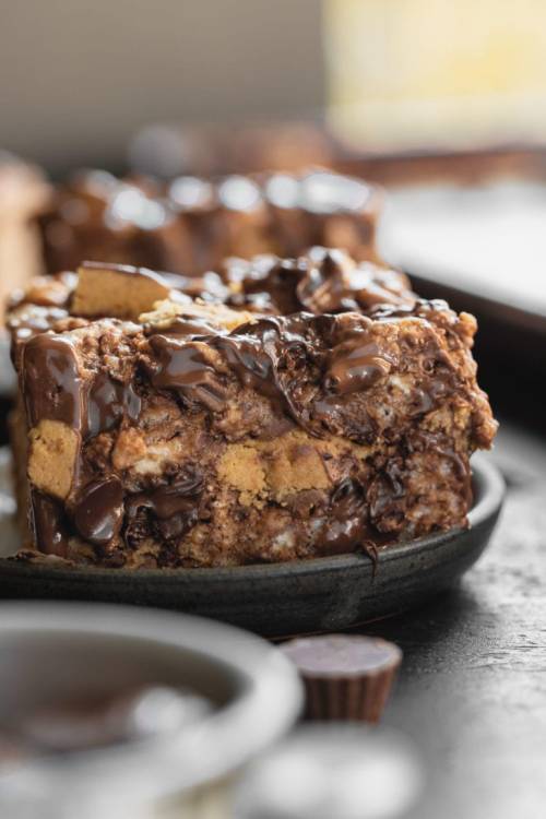 foodffs:Reese’s Rice Krispies TreatsFollow for recipesIs this