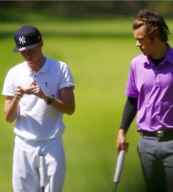 harryswinston-deactivated202110:  Harry and Niall Playing Golf