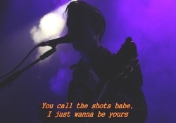 bl-ossomed:  arctic monkeys 