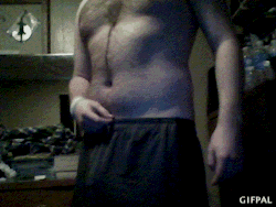 imhereforthemen:  the art of the tease. Gahh!! (justamonochromebear)