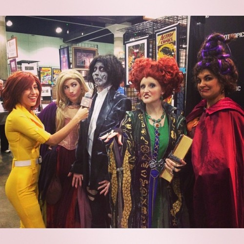 My favorite cosplay of #Comikaze. #hocuspocus #perfect  (at Comikaze 2013)