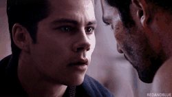 redandbluesterek:  I’m working on a new gifset. This is a little