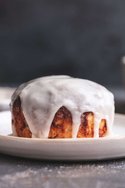 fullcravings:  Empty Tomb Cinnamon Rolls