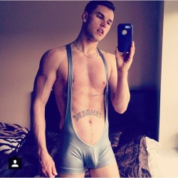 Wrestler + Singlet = Fun Times (18+/21+ Only!)