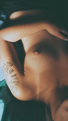 tattooingyourtemple:  expecto-pascrotum:  Nipple piercing= rad