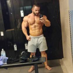 fedrikw:  Alex Lilhulk Husseindjian