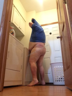 fuzzbear:  Naked laundry day! It’s the only way to make sure