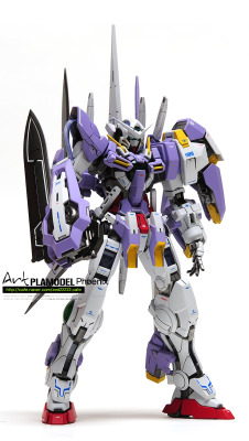 mechaddiction:  MG 1/100 Exia ‘Mix’ Build - Customized Build