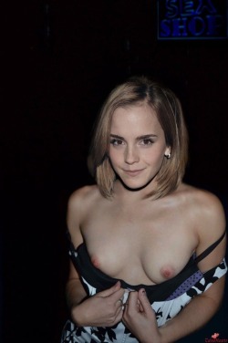 10tripledeuce:  Rare photos of super exhibitionist Emma Watson
