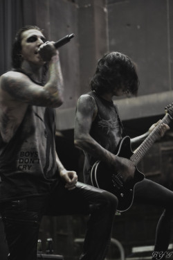 thosewhiskeydreams:  Chris “Motionless” Cerulli and Ricky