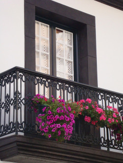 alma-portuguesa:  balcony, Angra do Heroismo