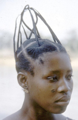 if-fashionwouldeverhavebeenpure:Congolese hairstyles c. 1970