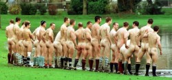 rugbysocklad:  FORM A QUEUE LADS!
