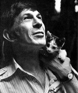 whatshewanted:Leonard Nimoy holding a kitten = the best of the