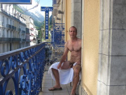 rickyd123:  Hotel Balcony Revelation  Lovely