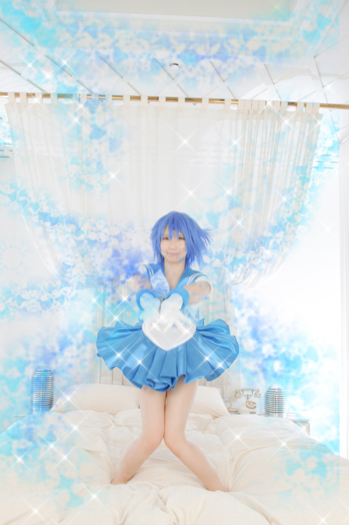 cosplay-and-costumes:  sailor mercury by tenshi miyu Full album: http://imgur.com/r/cosplaygirls/O6Lrs Source: http://www.reddit.com/r/cosplaygirls/comments/4pfirv/sailor_mercury_by_tenshi_miyu/ 