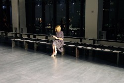 natural-thin:  Anna Wintour sitting alone before Altuzarra SS15