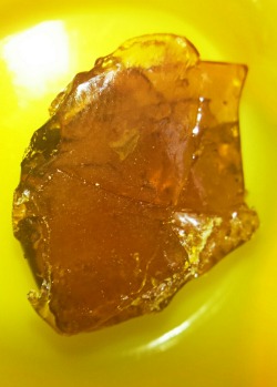 karmaceuticalsdispensary:  1.g of our Sour Diesel shatter made