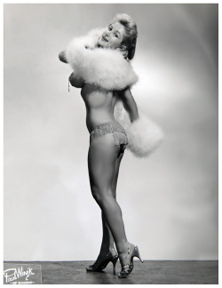 burleskateer:  Virginia Bell 