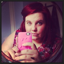 lisaphilbin:  #babely no war paint #dailyscowl bathroom mirror