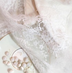 nature-and-culture:Vintage fashion via sarahwillardcouture I