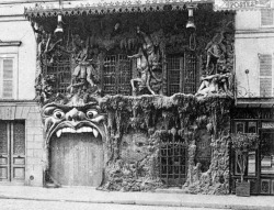 Cabaret L’Enfer, 53 boulevard de Clichy, Paris, vers 1905.
