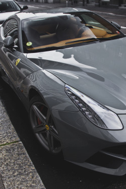 exclusive-pleasure:  F12 | ® | 