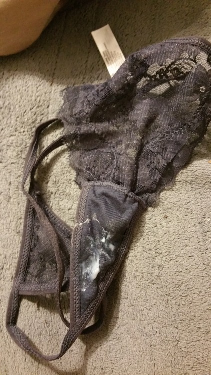 destinationkat:  Navy-lace string thong with white bow! Just played in this morning (1/27)ม, free shipping if you live in the USA! (and always discreet) Message me any way you’d like to get these.First message gets them, however I have many more panties