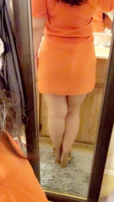 coveredsunshine:  Short dress are my mood 🧡