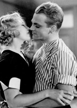jamescagneylove:  James Cagney and Joan Blondell in Blonde Crazy,
