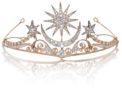the-darkest-of-lights:  smokeandsong: Diamond tiara/brooch/ring