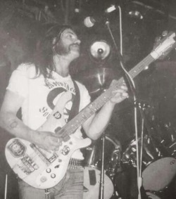 hiroag:  Lemmy Kilmister