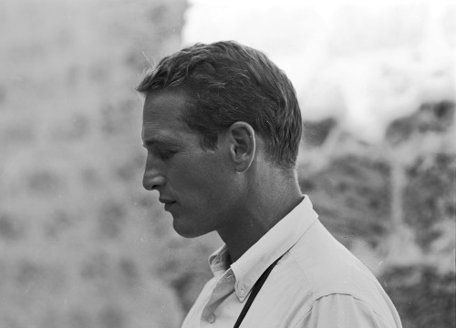 mylovelydeadfriends:Paul Newman, photographed by Leo Fuchs, 1959