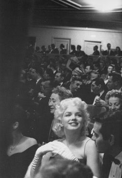 theniftyfifties:  Marilyn Monroe photographed at the theatre