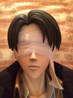   Life-size Levi figure owner rurukota creates NO NAME!Levi!ETA: And