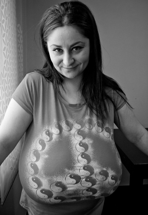 bigbooboy:  romanian titties 