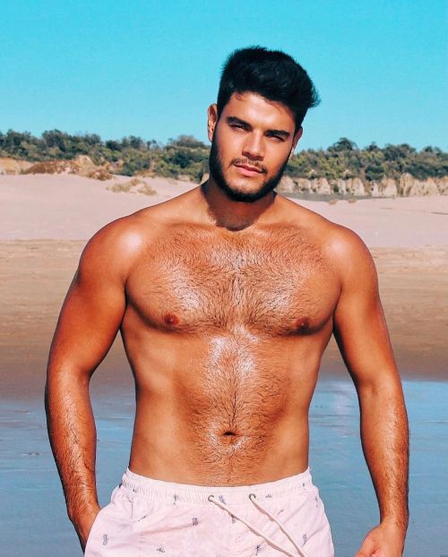 portuguesemenfaces:  #portuguesemenfaces #portugueseman #hotman